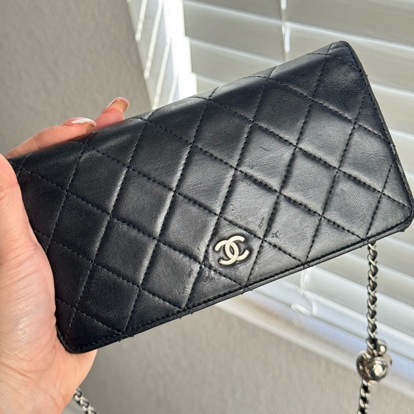 CHANEL Black Wallet with Chain - Picture 9 of 14